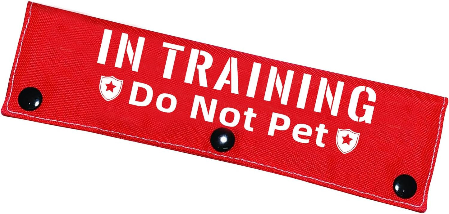 Advivio in Training Do Not Pet Funny Red Dog Leash Sleeve - Leash Wrap for Pet Dogs Walking - Dog's Gift and Dog Owner Gift