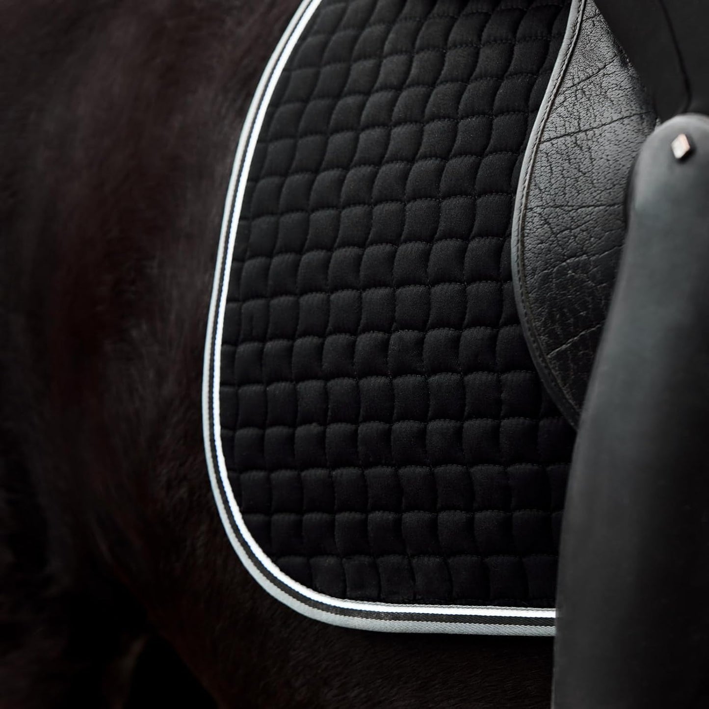 HORZE Adepto Quilted Quick-Dry Dressage Saddle Pad for Horses with Two-Tone Trim